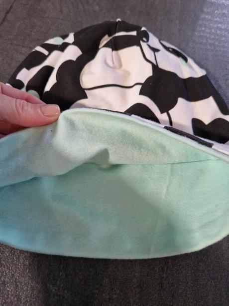 Dvojvrstvová čiapka, 110