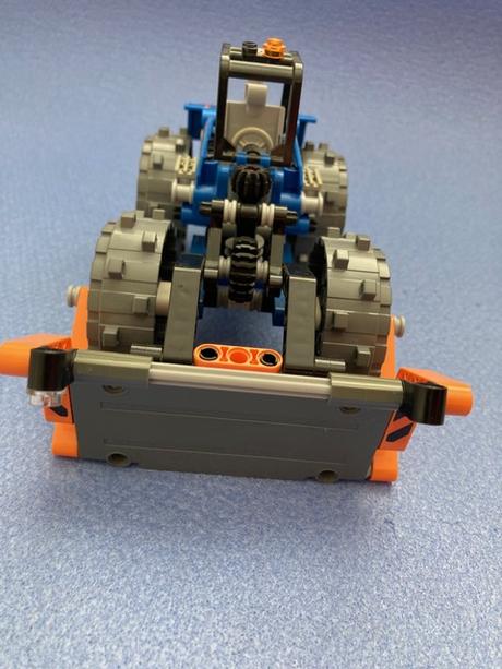 Lego technic buldozér,