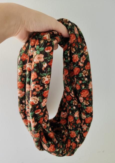 Nekonečná šatka/šál, stradivarius