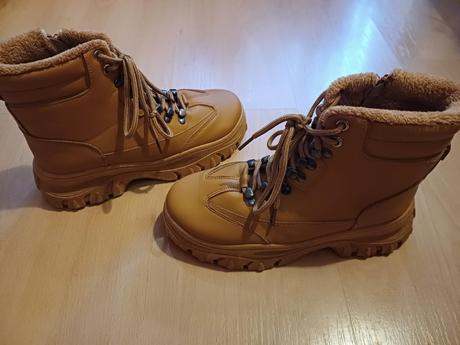 Teplučké topánočky farba camel, 39