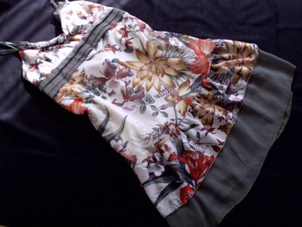 Kvetované šaty m-l, m