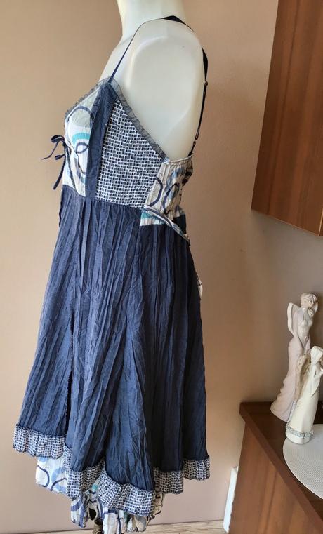 Pekné šaty /38, 38