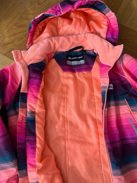 Bunda-nie prilis objemna, alpine pro,140