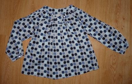 Bodkovana bluzka, 116