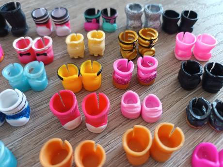 Bábika lol aj s oblečením a doplnkami, 