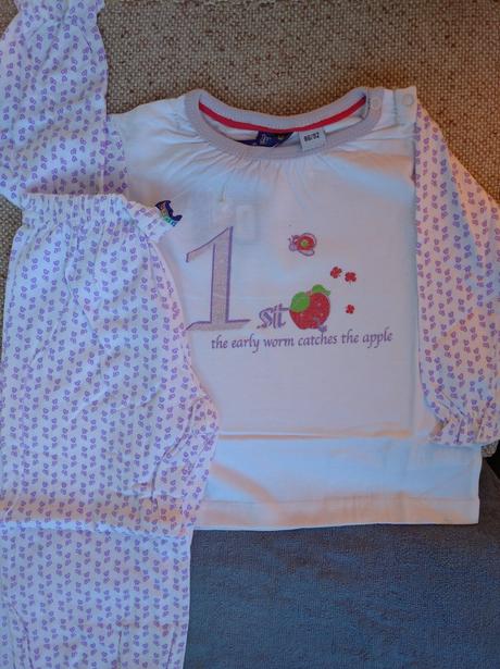 Dievčenské pyžamko, lupilu,86