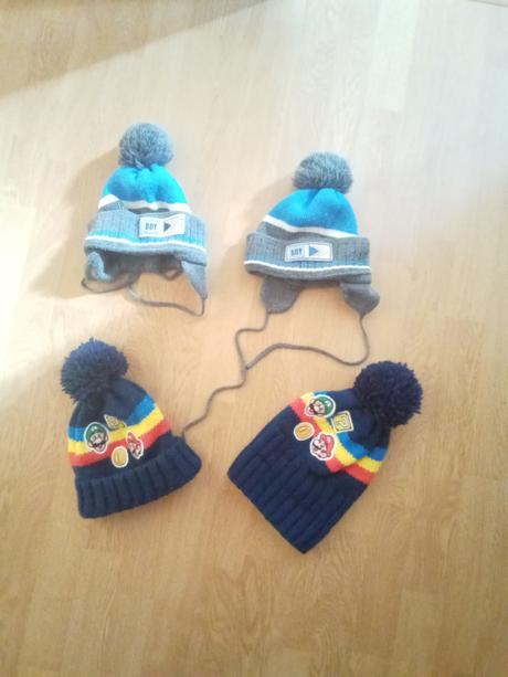 Čiapky pre dvojičky, 104