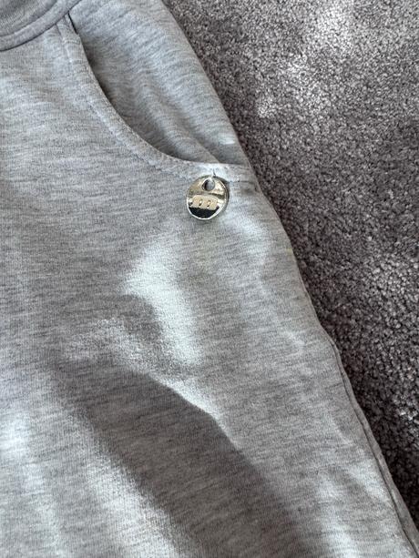 Tepláky met m, met,m