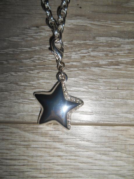 Retiazka s príveskom, avon