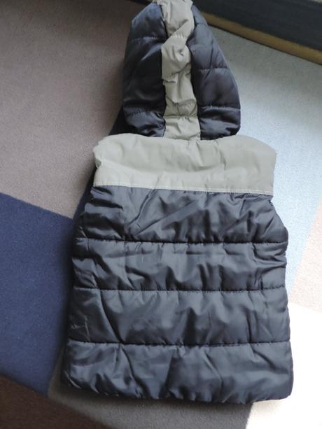 Teplá, prešívaná vesta, veľ. 116, lupilu,116