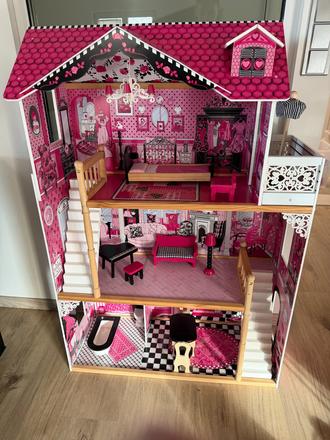 Barbie dom, 