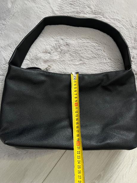 Kabelka cierna, sinsay