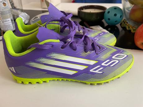 Turfy, adidas,38