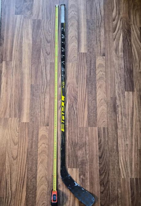 Hokejka true catalyst 9x junior,