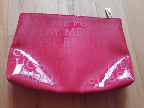 Kozmeticka tasticka yves saint laurent, 