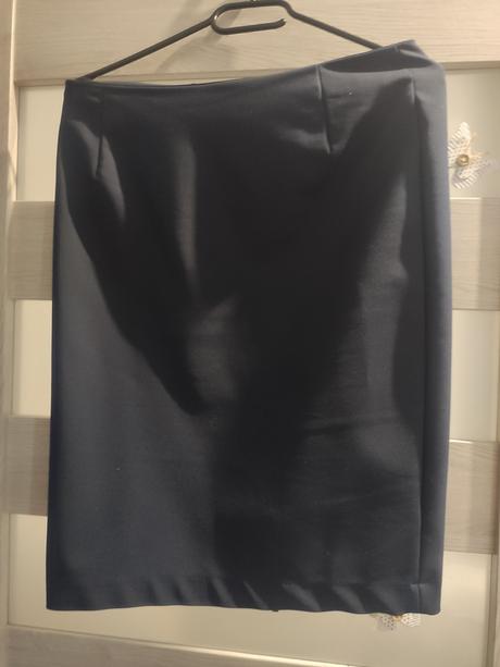 Tmavomodrá sukňa, reserved,m