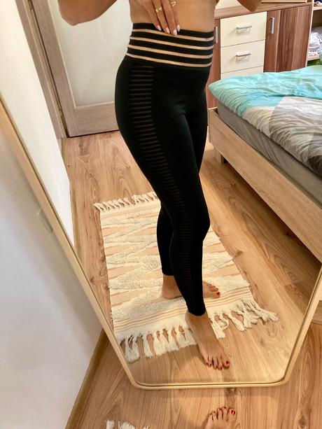 Dámske športové legíny, xs