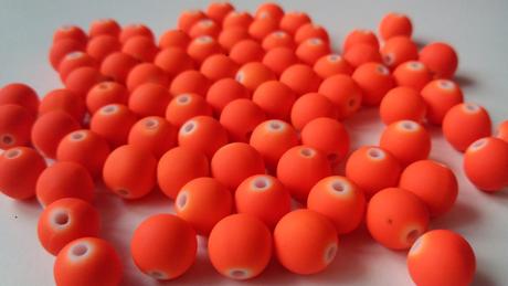 Korálka neonová oranžová10 mm, 