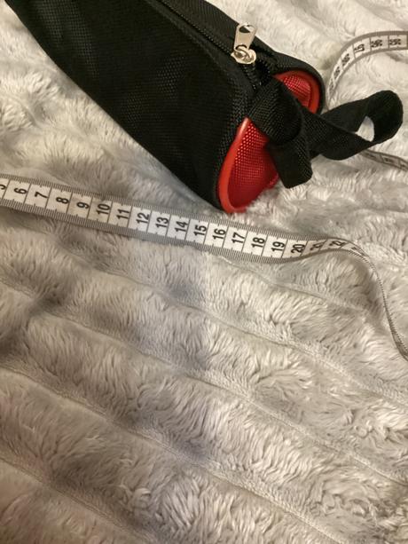 Peračník, púzdro z pevného materiálu,