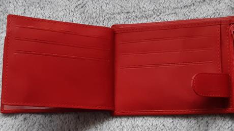 Predám peňaženku, 
