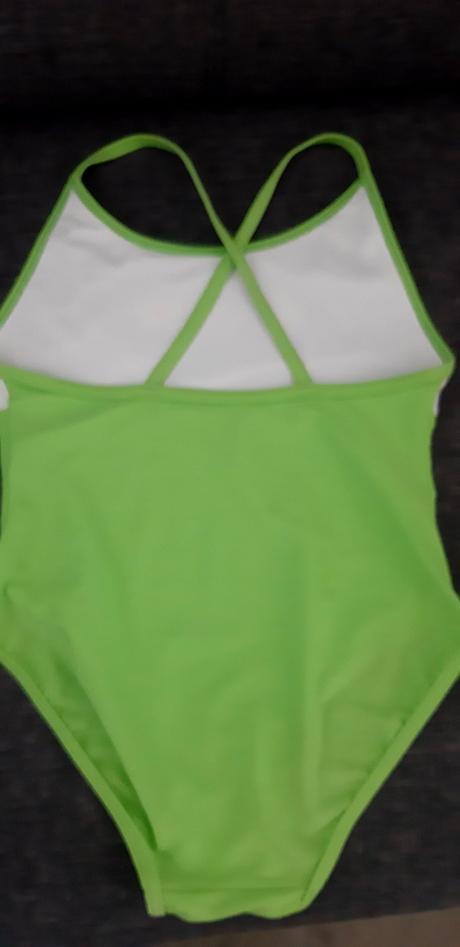 Športové plavky, 116