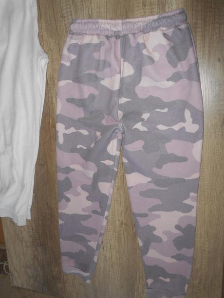 Tepláky 140, river island,140