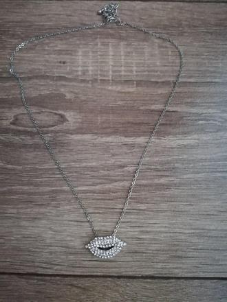 Náhrdelník s pusinkou,