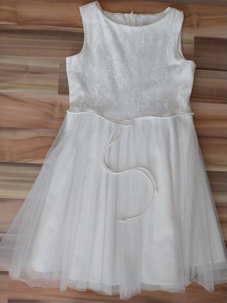 Slavnostne šaty 152, 152