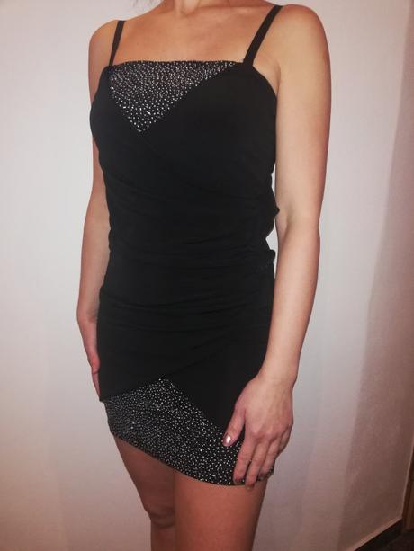Sexy šaty bez ramienok, xs