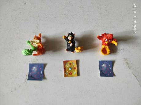 Kinder dino, velka noc, star wars, stranger things, 