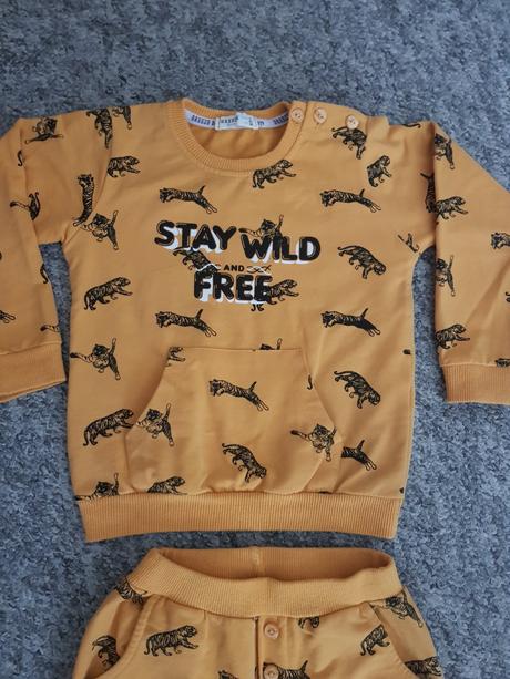 Tepláková súprava, 104