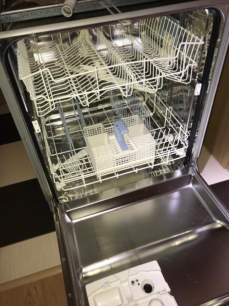 Umývačka riadu whirlpool -predané, whirlpool