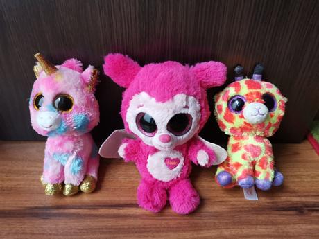 Plyšáky s trblietavými očkami - super stav, 