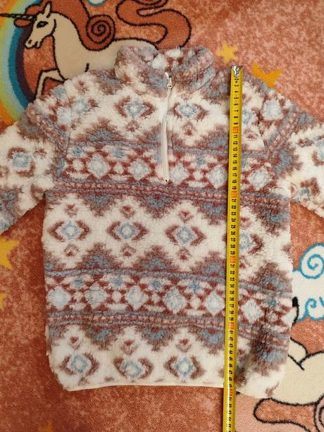 Teplý svetrík, 134