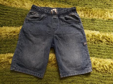 Šortky, 158