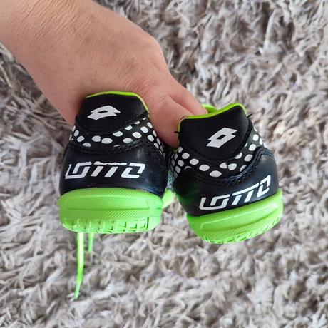 Chlapčenské futbalové halovky, lotto,33