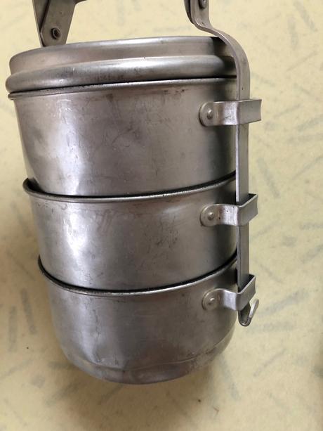 Retro hliníkové obedáre,