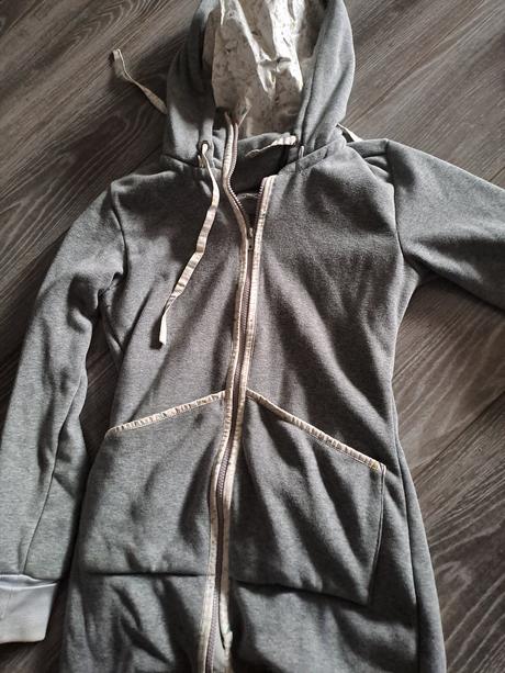 Nosicska mikina, little white dandelion