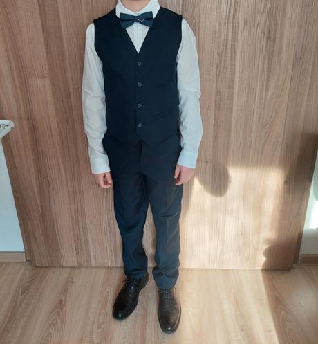 Chlapčenský oblek h&m 146/152 top stav, 146