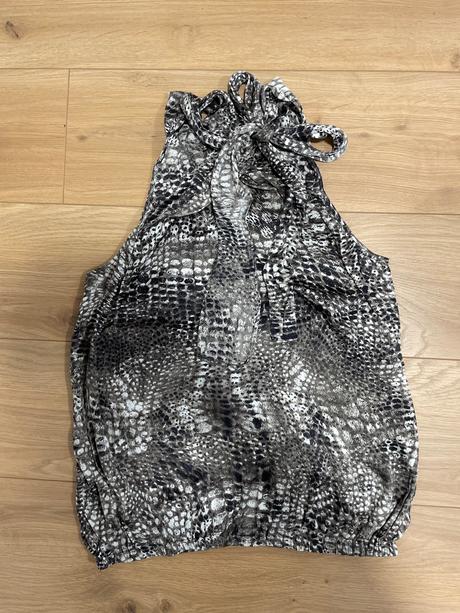 Hodvábny top guess, guess,38