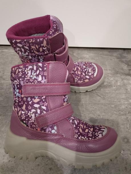 Dievčenské snehule, protetika,35