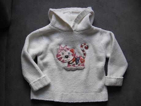 Svertík s kapucnou, next,98