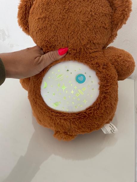 Interaktivny macko rozpravkar,