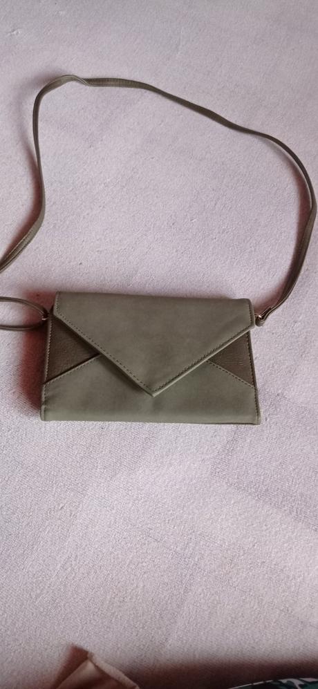 Kabelka listová/peňaženka, avon