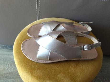 Sandálky top stav, reserved,33