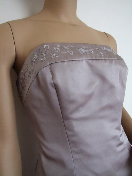 Spoločenské šaty, 44