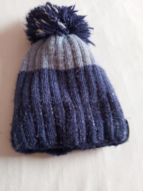 Teplučká čiapka, 152