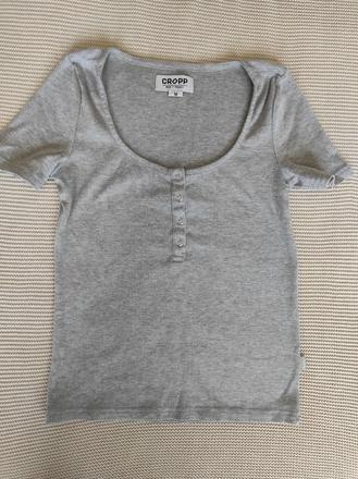 Šedé tričko cropp, m