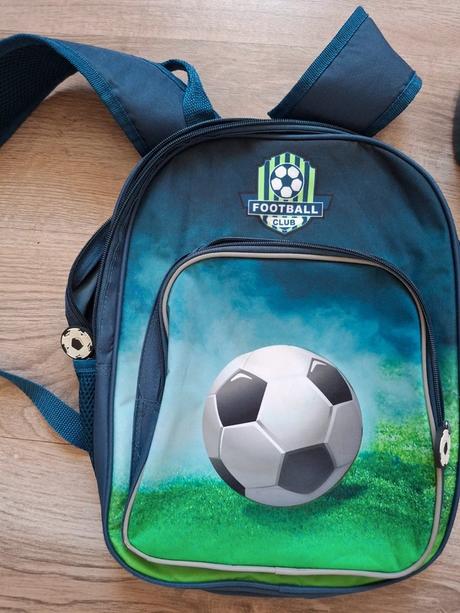 Chlapčenská školská sada futbal- batoh/ruksak,