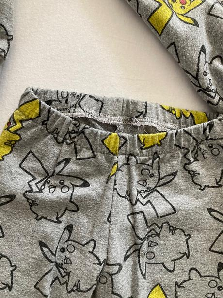 Pikachu handmade teplakovka, 92